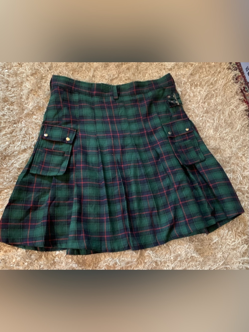 Green Plaid Kilt with Side Buckle Detail NWOT size Large - Picture 3 of 13